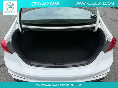 Used 2018 Hyundai Elantra Sport FWD image 30