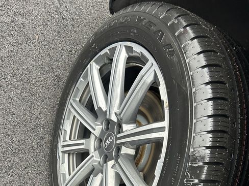 Used 2019 Audi Q7 3.0T Premium Plus w/ Premium Plus Package image 21