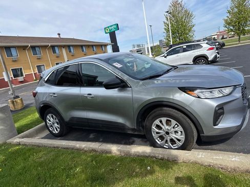 Used 2024 Ford Escape Active AWD/4WD image 3