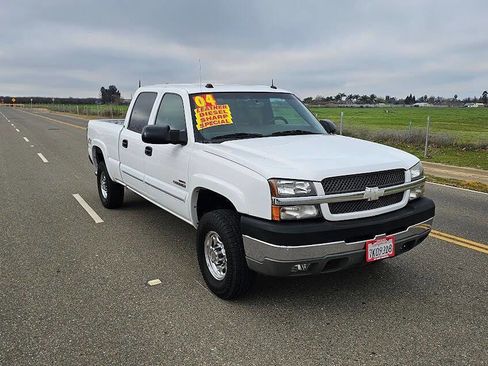 Used 2004 Chevrolet Silverado 2500 LT w/ Skid Plate Package image 1