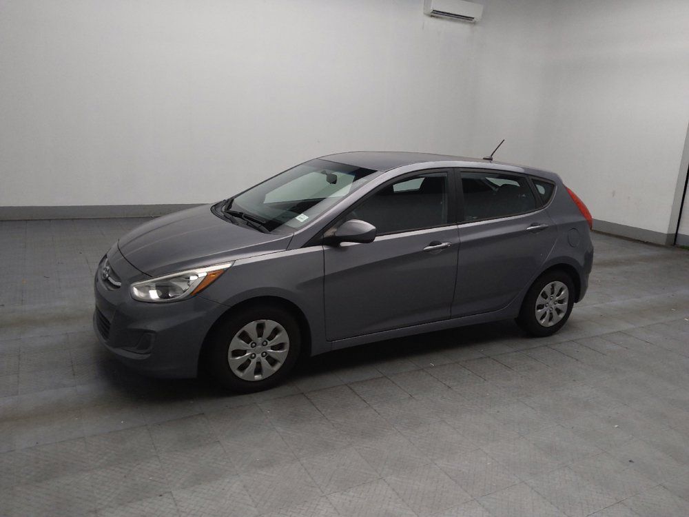 Used 2017 Hyundai Accent SE FWD image 2