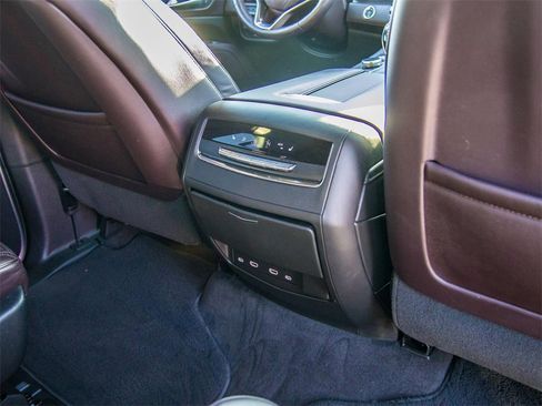 Used 2023 Cadillac Escalade Sport Platinum w/ LPO, ONYX Package image 26