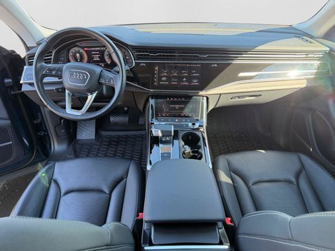 Used 2022 Audi Q8 Premium Plus w/ Premium Plus Package AWD/4WD image 15