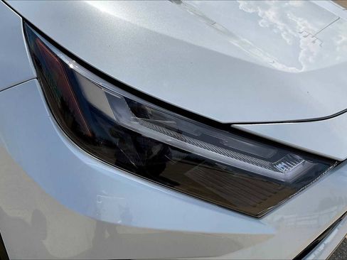 Used 2024 Toyota RAV4 SE image 21