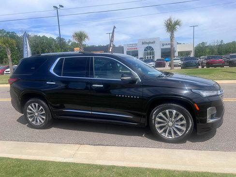 Used 2023 Chevrolet Traverse Premier w/ LPO, 'HIT The Road' Package image 3