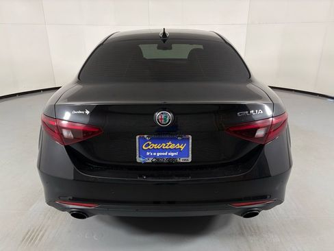 Used 2022 Alfa Romeo Giulia Ti image 7