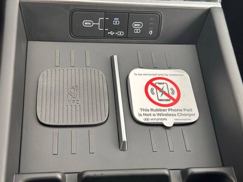 New 2025 Hyundai Santa Fe SEL image 35