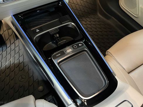 Certified 2025 Mercedes-Benz GLB 250 4MATIC image 30