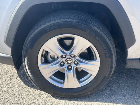Used 2025 Toyota RAV4 XLE FWD image 10