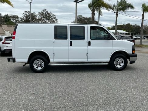 Used 2024 GMC Savana 2500 Work Van w/ Driver Convenience Package image 9