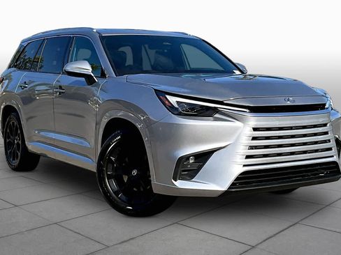 New 2026 Lexus TX 350 AWD image 2