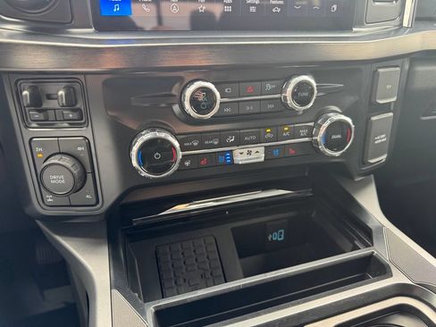 Used 2026 Ford F350 Lariat w/ Lariat Premium Package AWD/4WD image 12