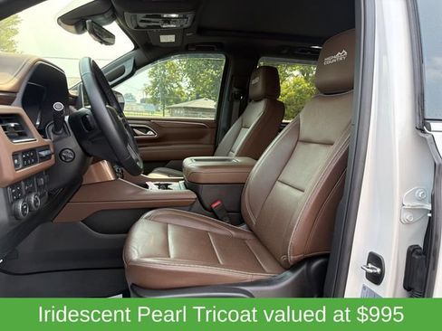 Used 2024 Chevrolet Tahoe High Country AWD/4WD image 3