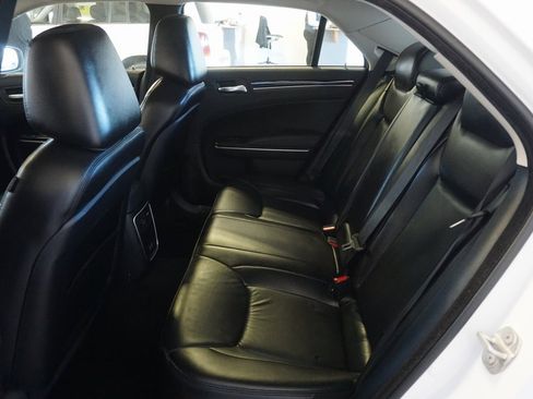 Used 2023 Chrysler 300 Touring L image 20