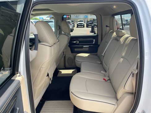 Used 2018 RAM 1500 Limited AWD/4WD image 14