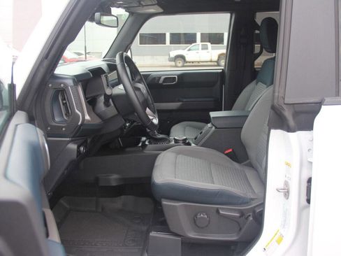 Used 2023 Ford Bronco Outer Banks image 10