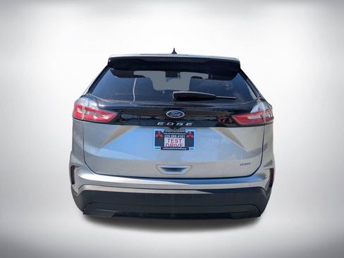 Used 2024 Ford Edge SE w/ Cargo Accessory Package AWD/4WD image 4