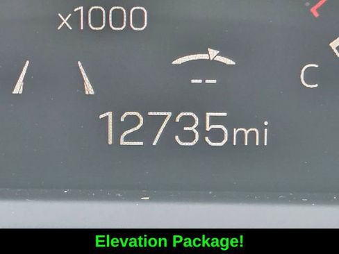 Used 2025 GMC Acadia Elevation FWD image 32