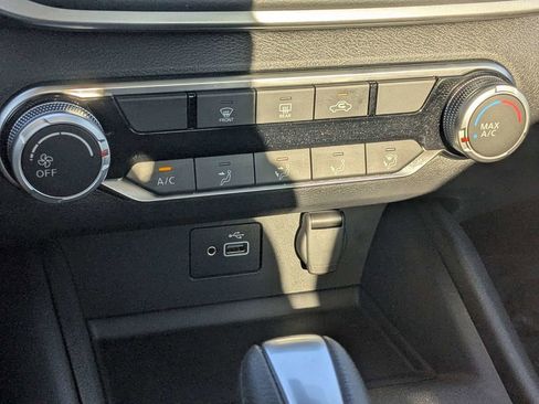 Used 2024 Nissan Altima 2.5 S FWD image 21