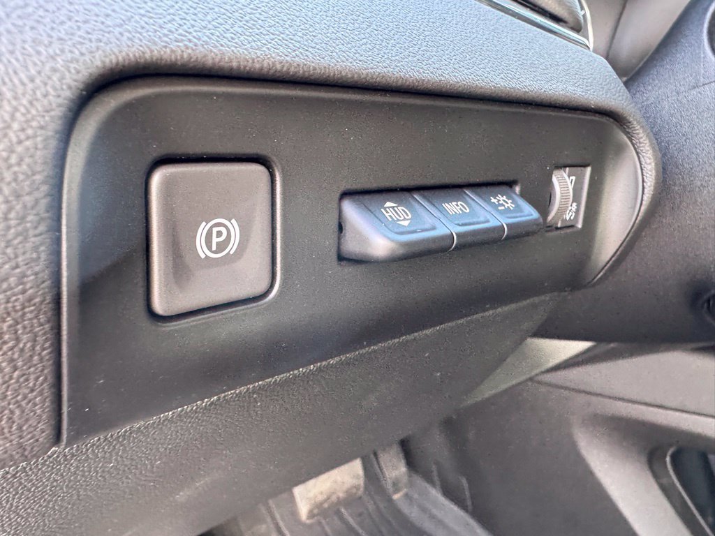Used 2023 Buick Enclave Avenir w/ Trailering Package, 5000 lbs. AWD/4WD image 12