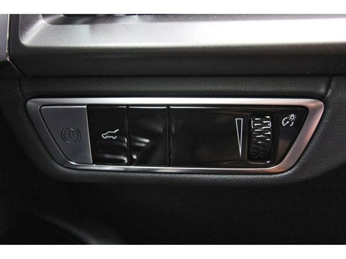 New 2026 Cadillac Vistiq Luxury AWD/4WD image 15