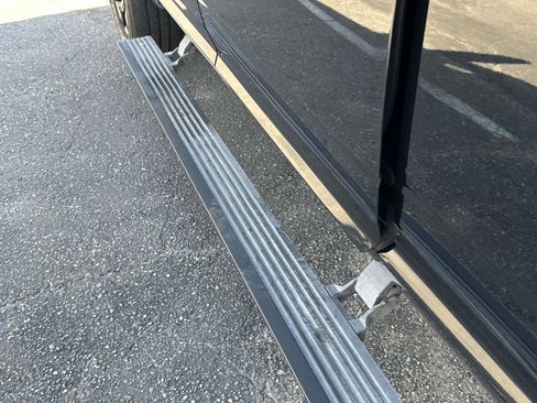 Certified 2024 RAM 2500 Limited image 18