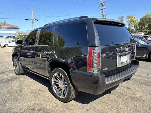 Used 2012 Cadillac Escalade Premium image 6
