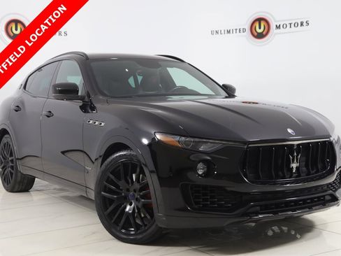 Used 2018 Maserati Levante GranSport image 1