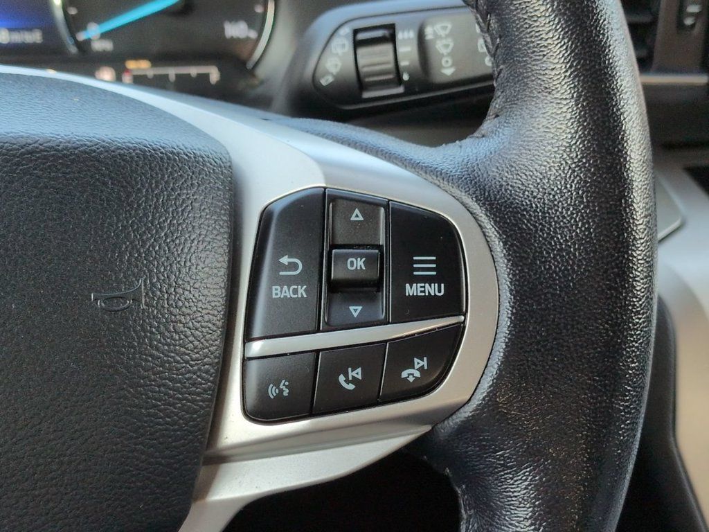 Used 2021 Ford Explorer XLT w/ Equipment Group 202A RWD image 27