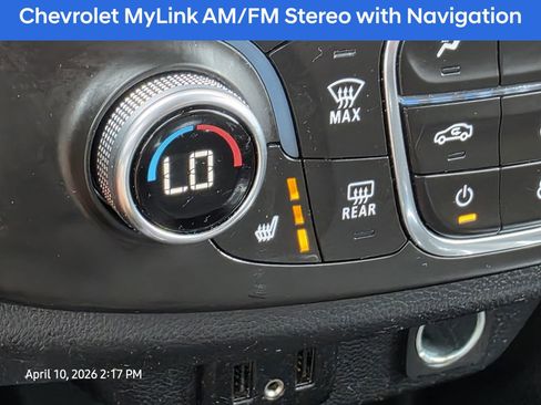 Used 2018 Chevrolet Traverse LT image 27