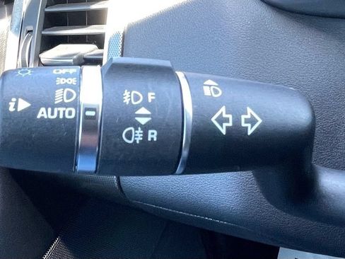 Used 2017 Land Rover Range Rover Sport AWD/4WD image 18