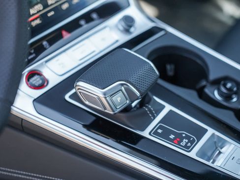 New 2025 Audi RS 7 Performance image 40