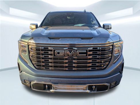 Used 2024 GMC Sierra 1500 Denali Ultimate image 2