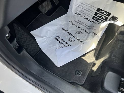 Used 2022 Honda HR-V EX image 17