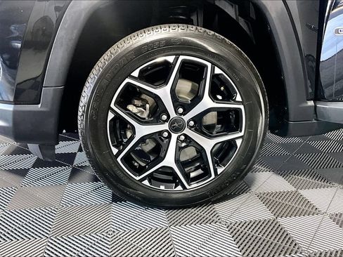 Used 2025 Jeep Compass Limited AWD/4WD image 8