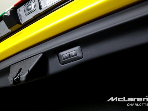 Used 2024 Ferrari Purosangue image 22