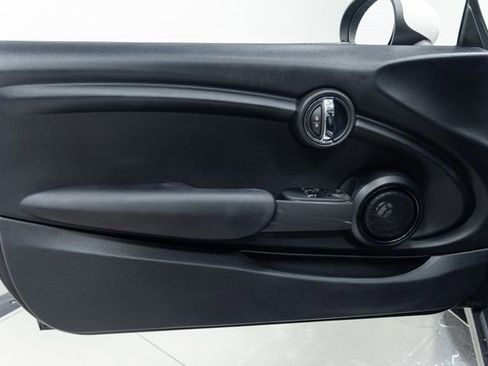 Used 2015 MINI Cooper 2-Door Hardtop FWD image 11