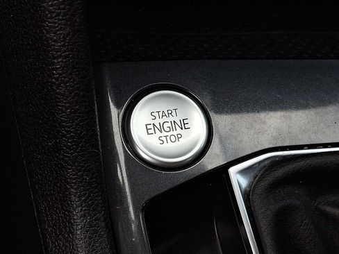 Certified 2022 Volkswagen Tiguan SE AWD/4WD image 21