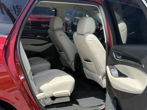 Used 2024 Buick Enclave Essence w/ Sport Touring Edition image 31
