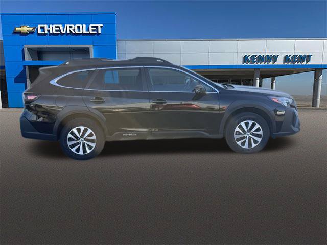 Used 2023 Subaru Outback Premium AWD/4WD image 3