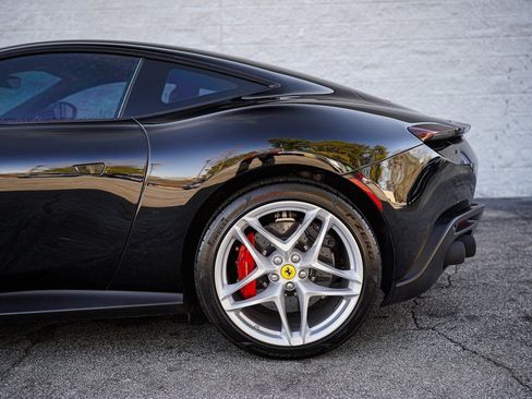 Used 2023 Ferrari Roma image 11