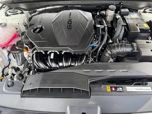 Used 2025 Kia K5 LXS FWD image 32