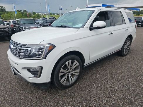 Used 2020 Ford Expedition Limited w/ Equipment Group 302A RWD image 3