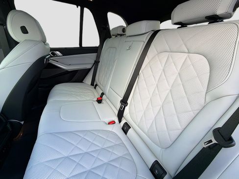 New 2026 BMW X5 xDrive40i image 21
