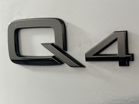 Used 2023 Audi Q4 e-tron Premium Plus w/ Premium Plus AWD/4WD image 10