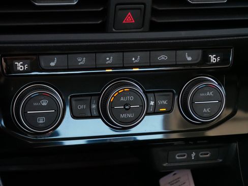 Certified 2023 Volkswagen Jetta SE image 23