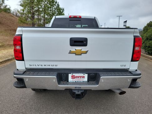 Used 2015 Chevrolet Silverado 2500 LTZ w/ LTZ Plus Package image 27