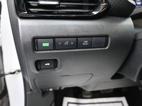 Used 2024 Nissan Sentra SV image 40