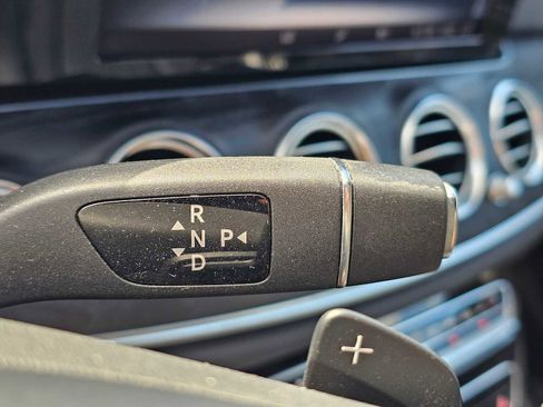 Used 2017 Mercedes-Benz E 300 image 31