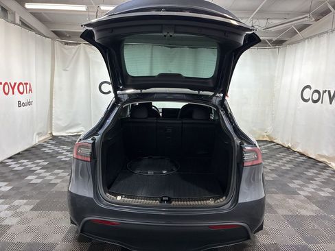 Used 2023 Tesla Model Y Long Range image 17